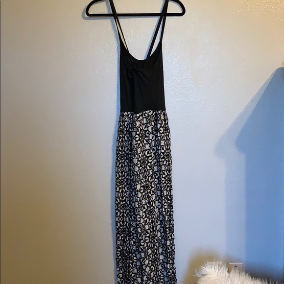 Black & white jumpsuit - Picture 2 of 3